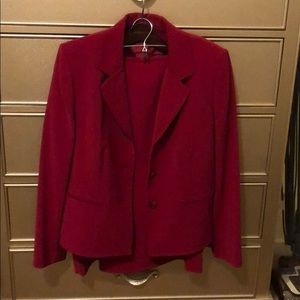 BRAND NEW! Women’s skirt and jacket suit set